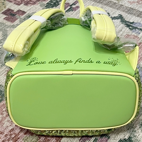💎NEW Loungefly Disney Princess Tiana Sequins Mini Backpack FIRM - Picture 11 of 13